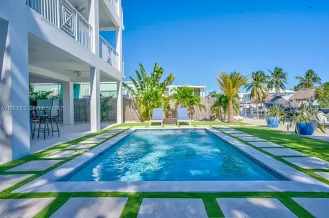 229 Upper Matecumbe Road Key Largo FL 33037