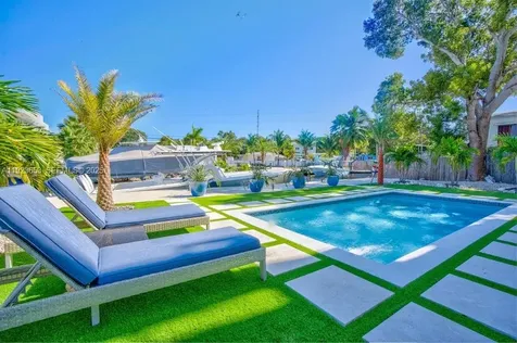 229 Upper Matecumbe Road Key Largo FL 33037