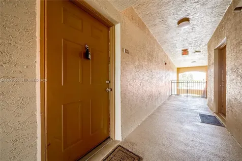 Pembroke Pines FL 33025
