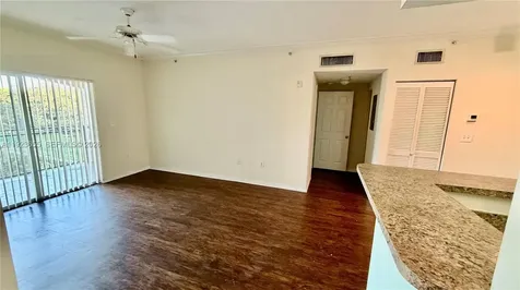 Pembroke Pines FL 33025