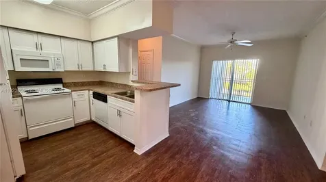Pembroke Pines FL 33025