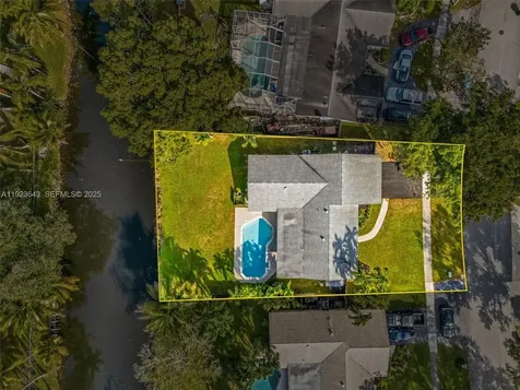5037 SW 87th Terrace Cooper City FL 33328