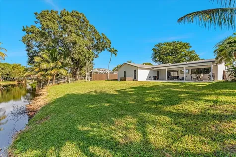 5037 SW 87th Terrace Cooper City FL 33328