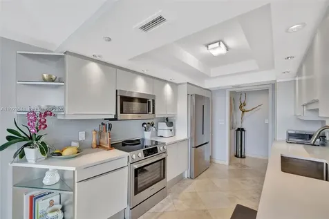 7000 Island Boulevard Aventura FL 33160