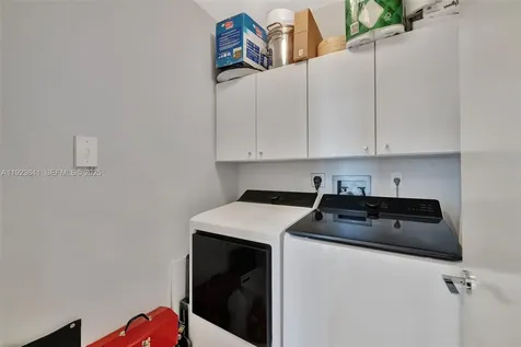 7000 Island Boulevard Aventura FL 33160