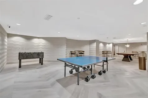 7000 Island Boulevard Aventura FL 33160