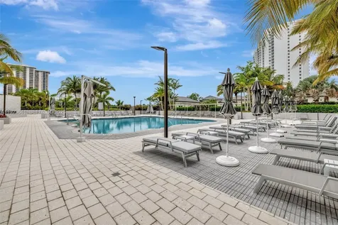 7000 Island Boulevard Aventura FL 33160