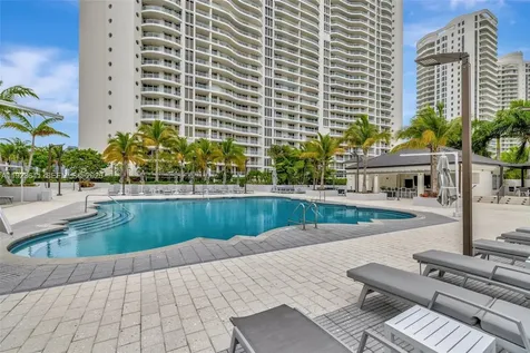 7000 Island Boulevard Aventura FL 33160