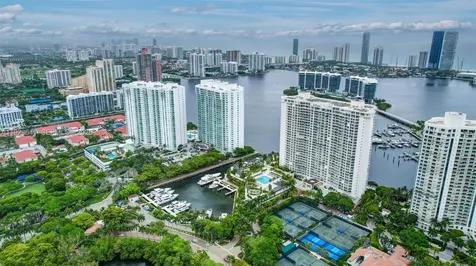 7000 Island Boulevard Aventura FL 33160
