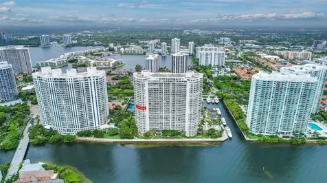 7000 Island Boulevard Aventura FL 33160