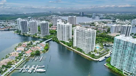 7000 Island Boulevard Aventura FL 33160