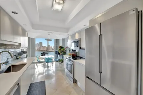 7000 Island Boulevard Aventura FL 33160