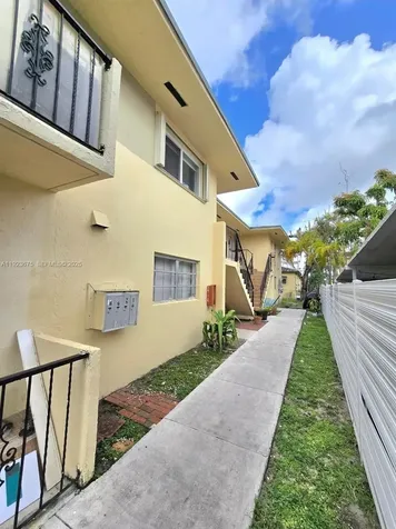 1939 SW 5th Street Miami FL 33135