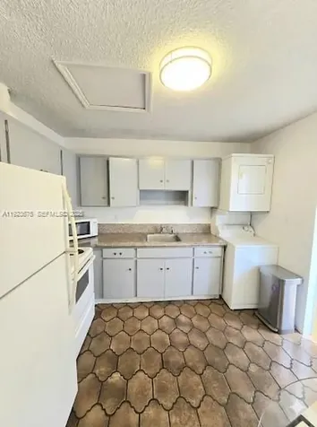 1939 SW 5th Street Miami FL 33135