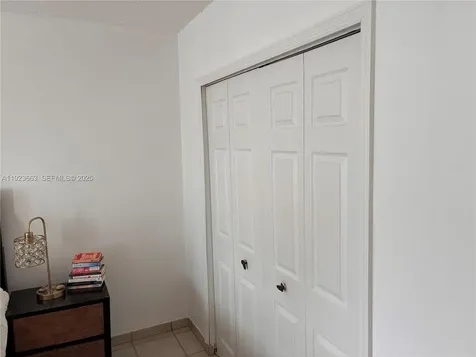 400 Kings Point Drive Sunny Isles Beach FL 33160