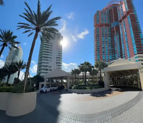 400 S Pointe Drive Miami Beach FL 33139