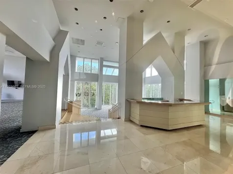 400 S Pointe Drive Miami Beach FL 33139