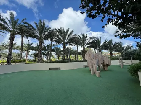 400 S Pointe Drive Miami Beach FL 33139