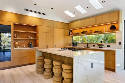 7425 Belle Meade Boulevard Miami FL 33138