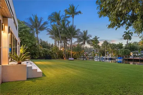 7425 Belle Meade Boulevard Miami FL 33138