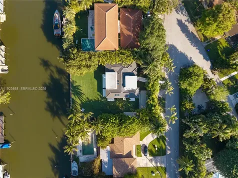 7425 Belle Meade Boulevard Miami FL 33138