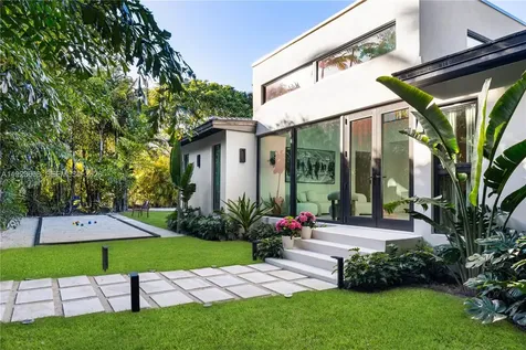 7425 Belle Meade Boulevard Miami FL 33138