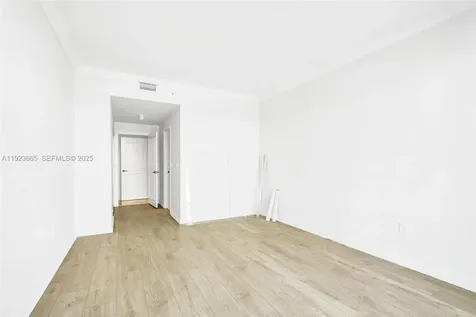 10101 Collins Avenue Bal Harbour FL 33154