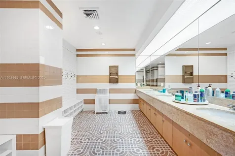 10101 Collins Avenue Bal Harbour FL 33154