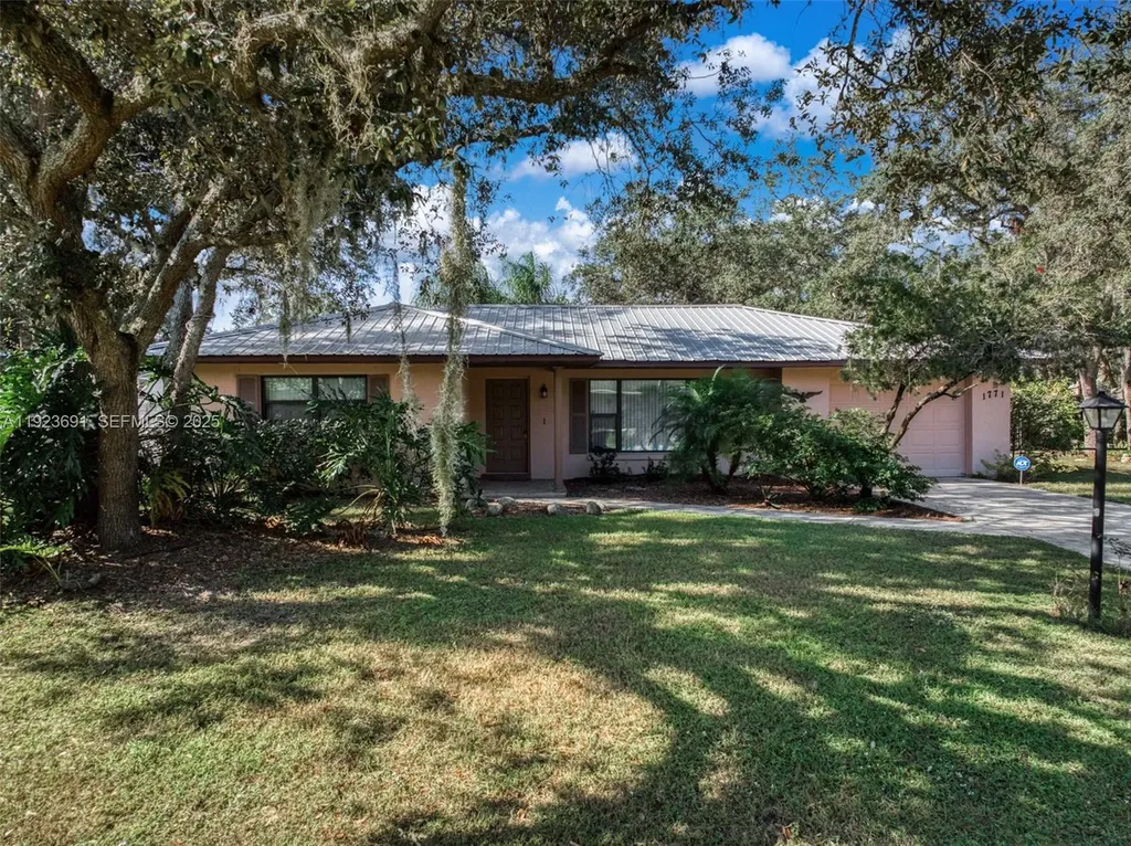 1771 & 1783 N Torrington Road Avon Park FL 33825