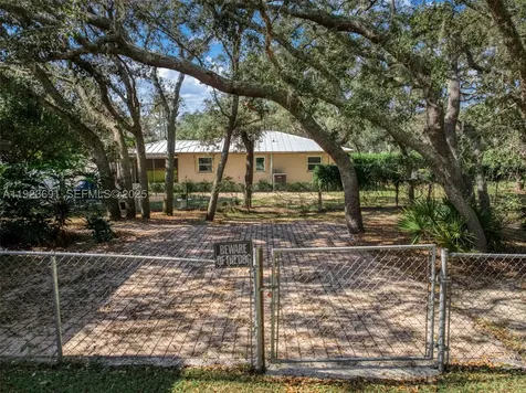 1771 N Torrington Road Avon Park FL 33825