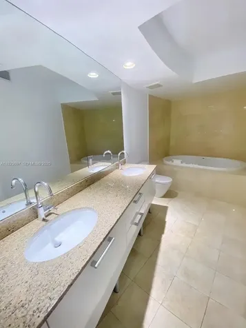 17201 Collins Avenue Sunny Isles Beach FL 33160