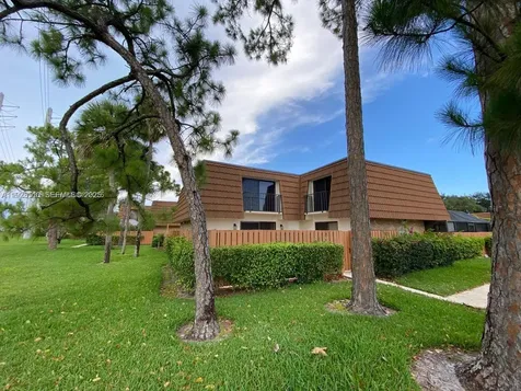 120 Heritage Way West Palm Beach FL 33407