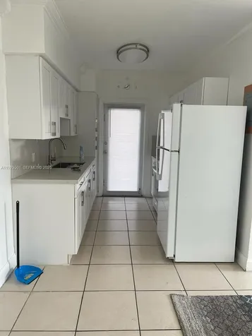 315 69th Street Miami Beach FL 33141