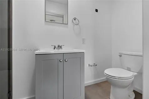 14801 Lincoln Boulevard Miami FL 33176