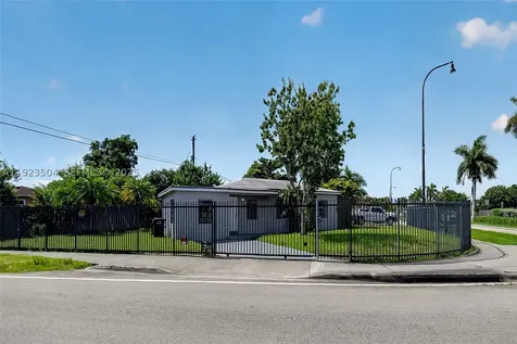 14801 Lincoln Boulevard Miami FL 33176
