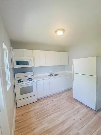 14801 Lincoln Boulevard Miami FL 33176