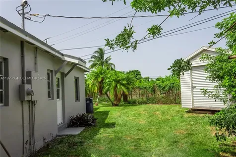 14801 Lincoln Boulevard Miami FL 33176