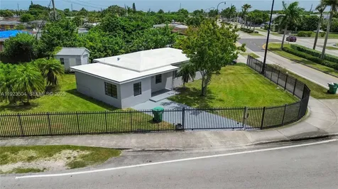14801 Lincoln Boulevard Miami FL 33176