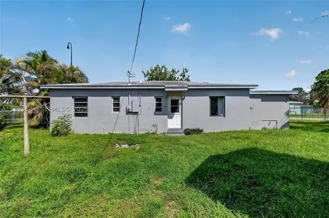 14801 Lincoln Boulevard Miami FL 33176