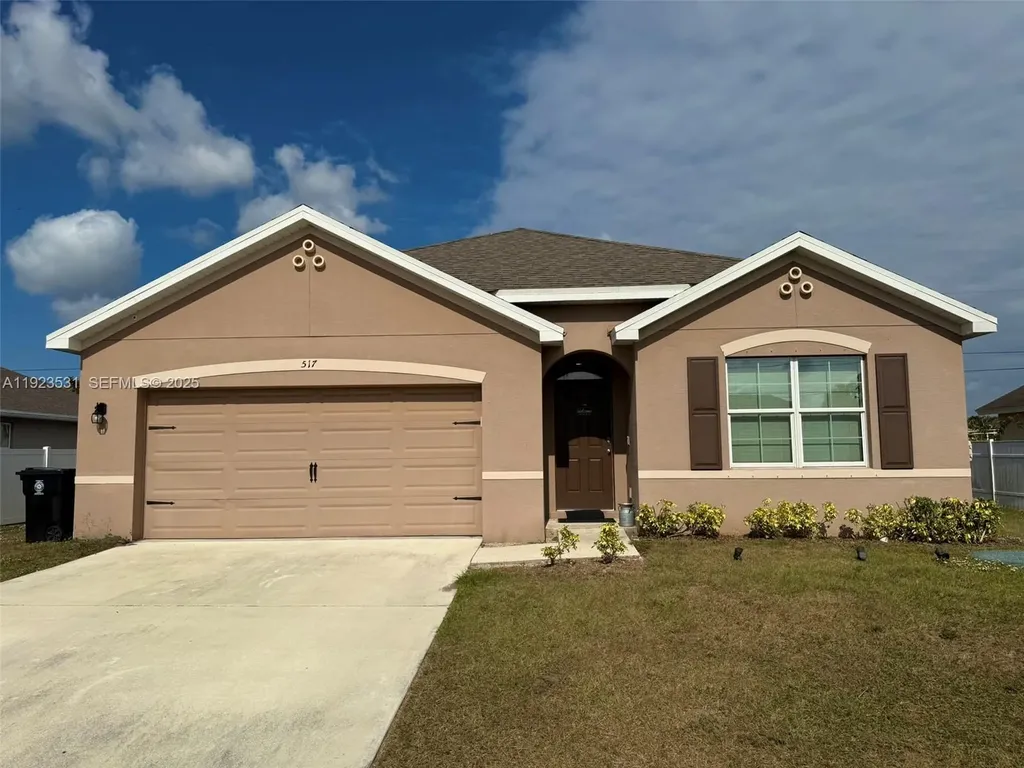 517 SW Lacroix Avenue Port St. Lucie FL 34953