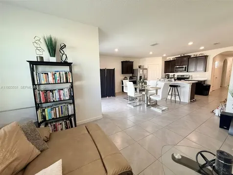 517 SW Lacroix Avenue Port St. Lucie FL 34953