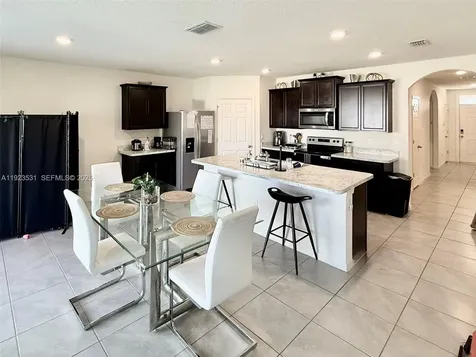 517 SW Lacroix Avenue Port St. Lucie FL 34953