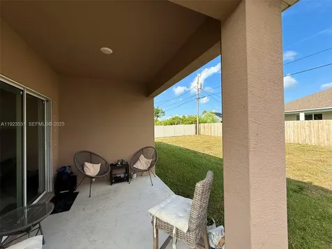 517 SW Lacroix Avenue Port St. Lucie FL 34953
