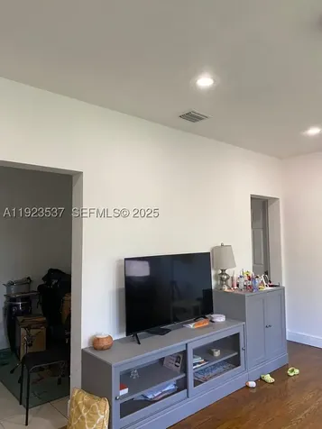 851 80th Street Miami Beach FL 33141