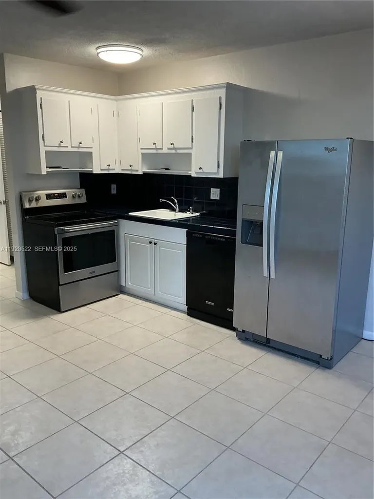 2716 NE 30th Place Fort Lauderdale FL 33306