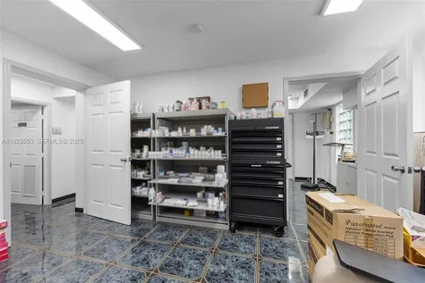 401 E Oakland Park Boulevard Oakland Park FL 33334