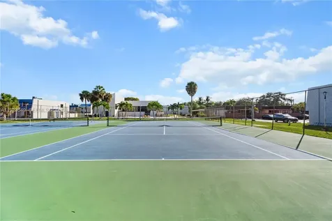 2528 N 38 Avenue Hollywood FL 33021