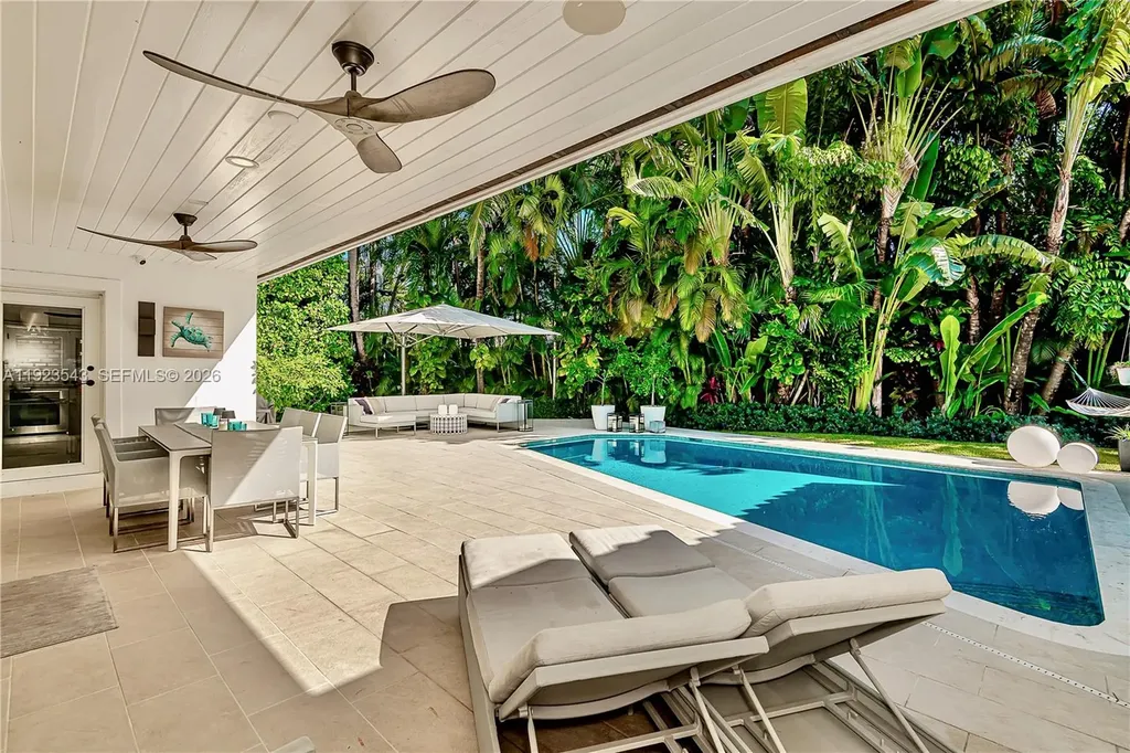 375 Harbor Court Key Biscayne FL 33149