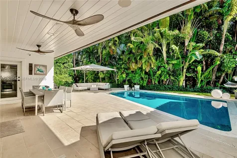 375 Harbor Court Key Biscayne FL 33149