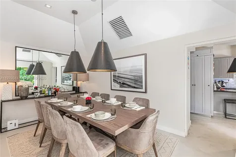 375 Harbor Court Key Biscayne FL 33149